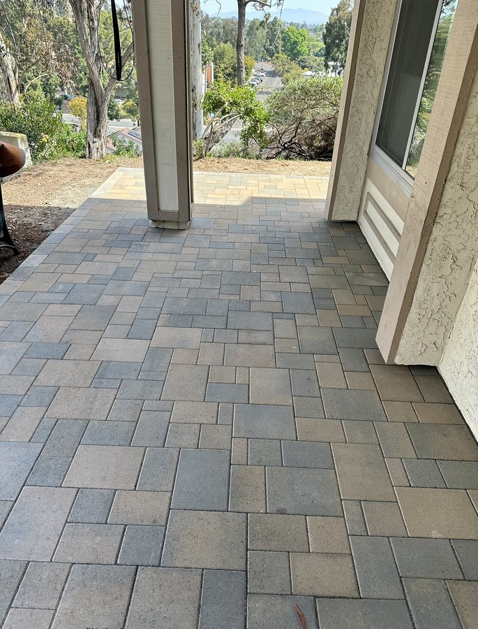 Santee, CA — Belgard Bel Air 2.0 Victorian retaining wall, concrete driveway extension and Bella Vista Catalan Sierra paver porch