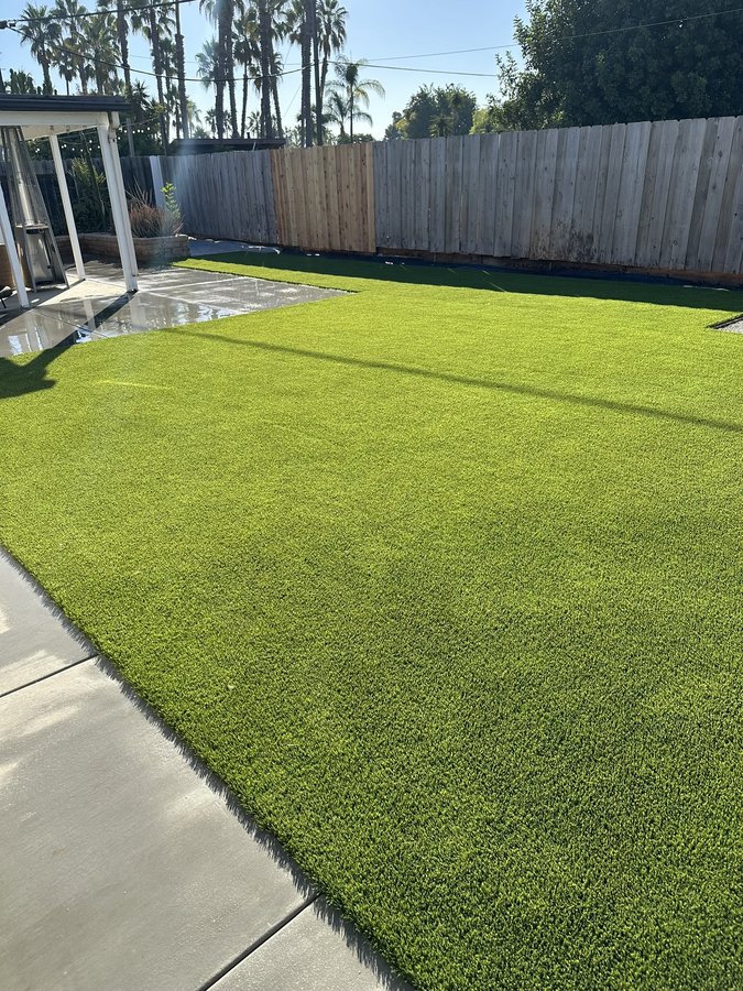 Turf side yard walkway
